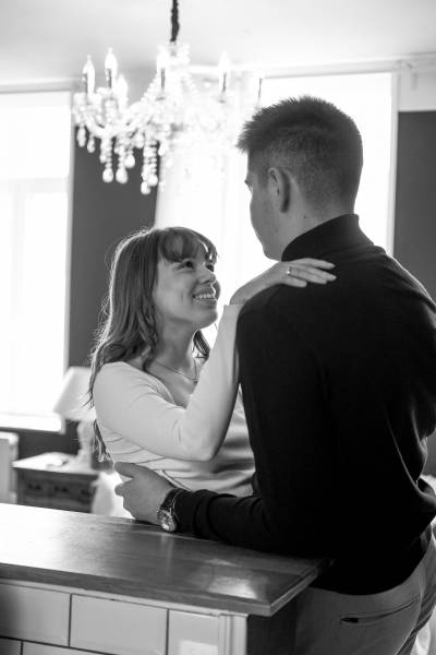 Offrir un shooting photo couple pour la St Valentin avec une photographe à Lyon dans le Rhône