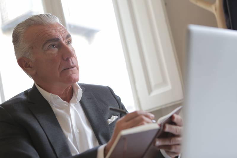 Photographe corporate pour portraits de collaborateurs à Villeurbanne près de Lyon dans le Rhône